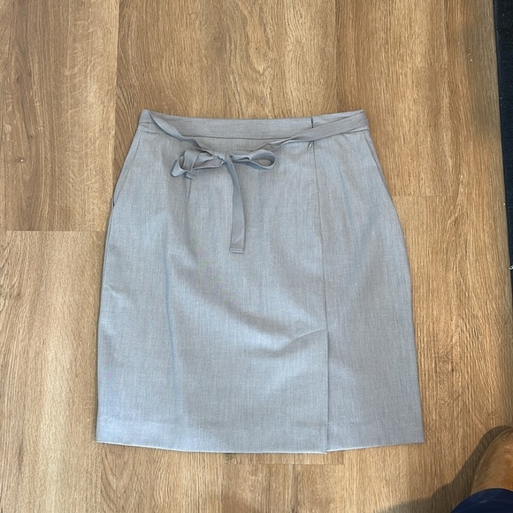 BCBG women’s blue/gray three-piece suit, including pants/skirt/jacket size 6 - Picture 16 of 16